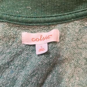 colise sweater